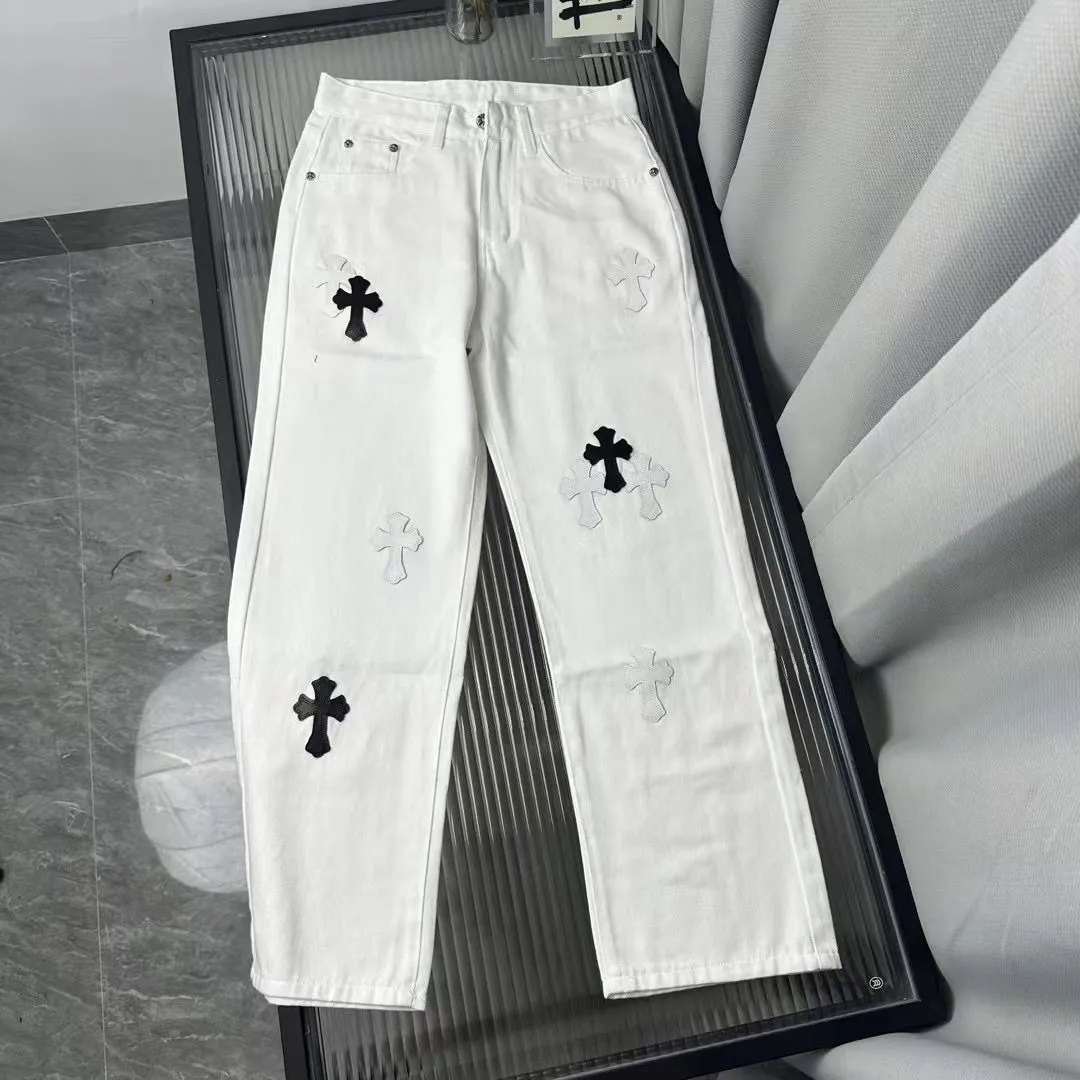 P196 Style No. Cc922 CHROME HEARTS✘Cro Heart Overseas Edition 25ss🔥New Heavy Industry Washed Embroidered American Retro Workwear Washed Jeans Loose fit pants with perfect details Washed denim fabric is wear-resistant and stain-resistant Three-dimensional cutting loose fit Imported machine printing will not crack and fall off after repeated washing Same style for men and women Couples Color: Picture color Size: M-2XL Pants length Waist Hips M 96 76 106 L 97 80 110 XL 98 84 114 2XL 100 88 118